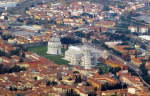 Veduta aerea di Piazza dei Miracoli a Pisa